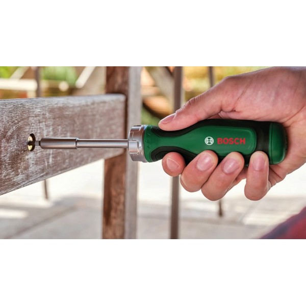 Montaż ręczny. Skręcanie, rozkręcanie produktów